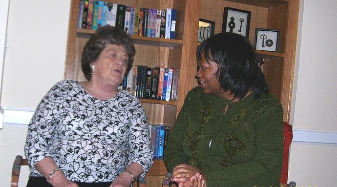Sisters Mil and Bev.JPG